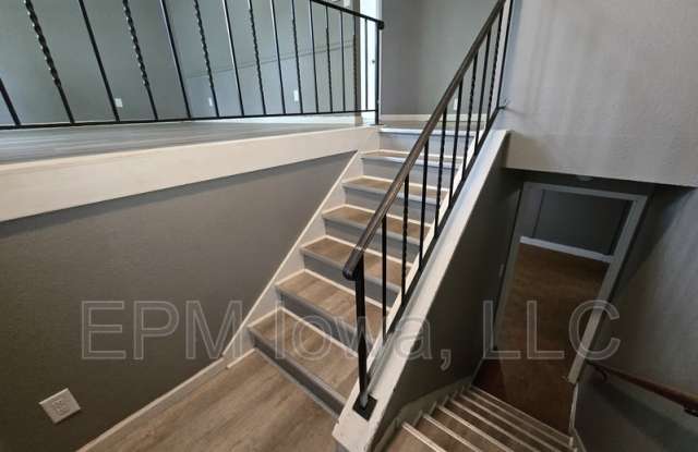 1242 Edgewood Drive Gallery 2