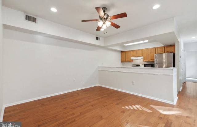 1606 WALLACE Street Gallery 2
