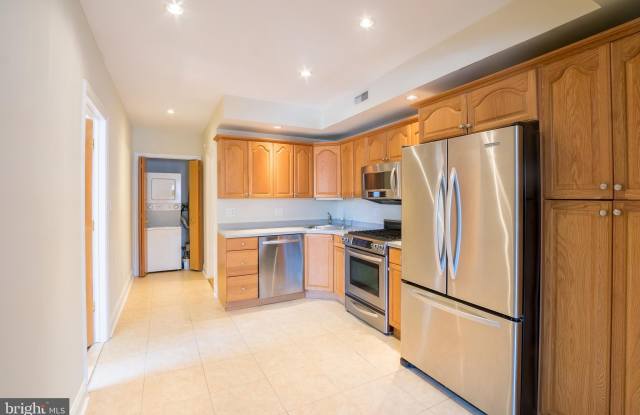 1128 E PASSYUNK AVENUE - 1128 East Passyunk Avenue, Philadelphia, PA 19147