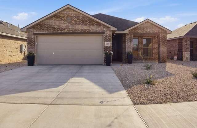 6237 Poppy Dr Gallery 1