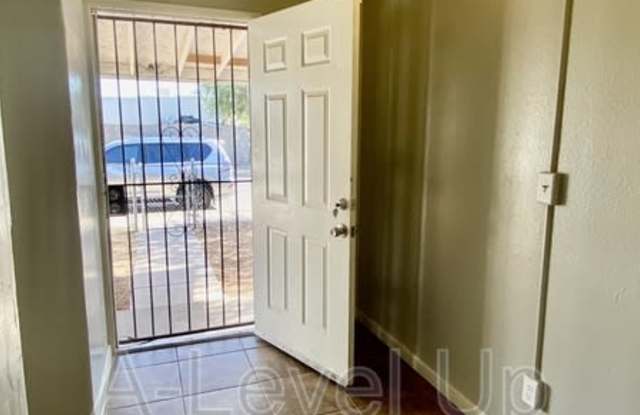 2327 Parkside Drive Gallery 3