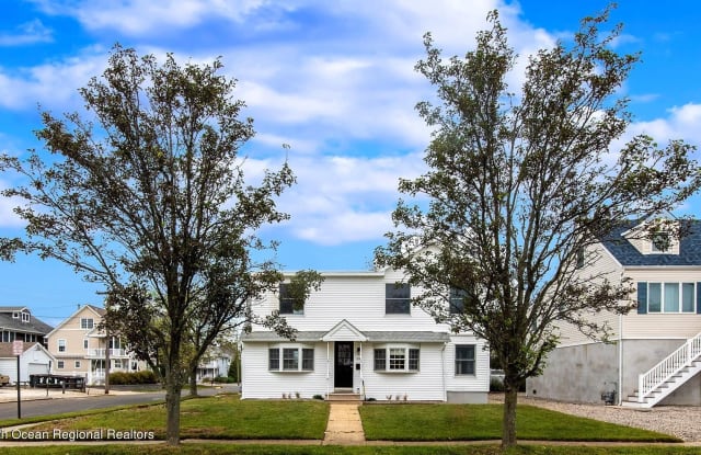 69 Harvard Avenue - 69 Harvard Avenue, Point Pleasant Beach, NJ 08742