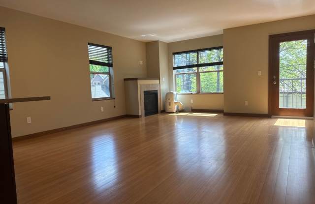 Convenient 3 beds, 2.5 bath in Ballard - 1741 Northwest 58th Street, Seattle, WA 98107