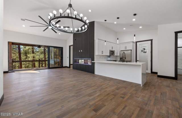 2701 W Villa Loop Gallery 2