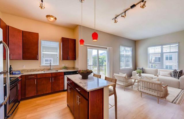 Violet on Broadway Apartment Homes Gallery 1