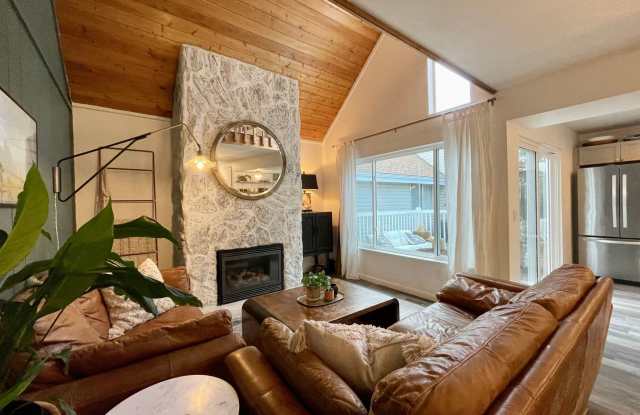 Spacious 2bed/2bath Condo in Aurora photos photos
