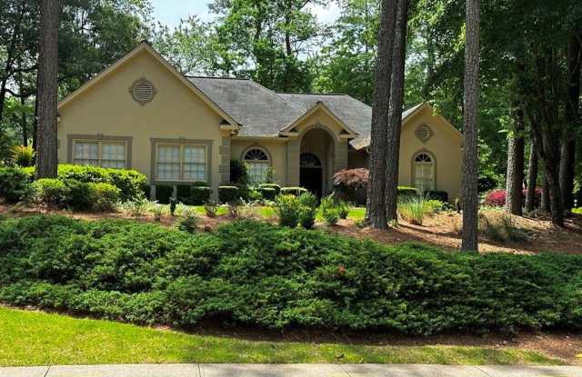 5160 Southlake Drive Gallery 2