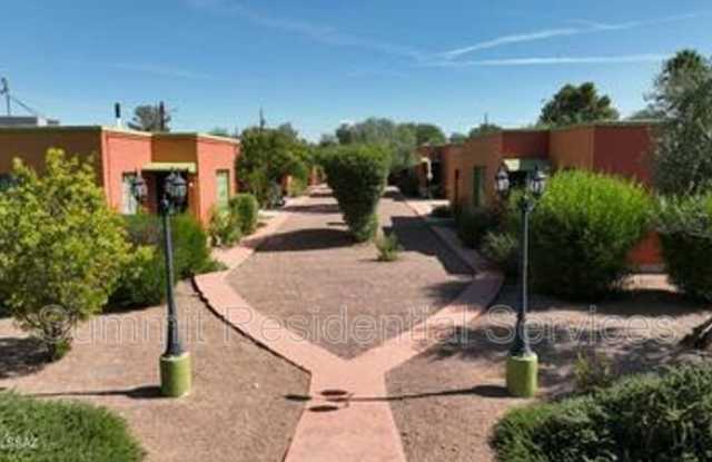 1942 N Tucson Blvd photos photos