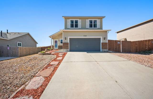 Beautiful Recently Renovated 4 Bed 4 Bath Home In Fountain!!!! photos photos