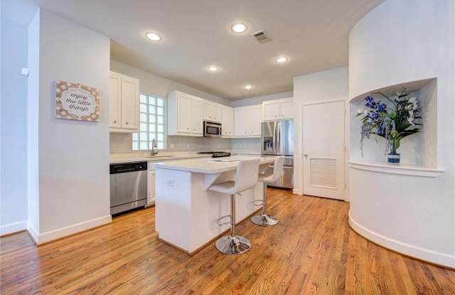 650 Westcross Street - 650 Westcross Street, Houston, TX 77018 650 Westcross Street - 650 Westcross Street, Houston, TX 77018