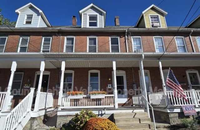 45 Evergreen St photos photos