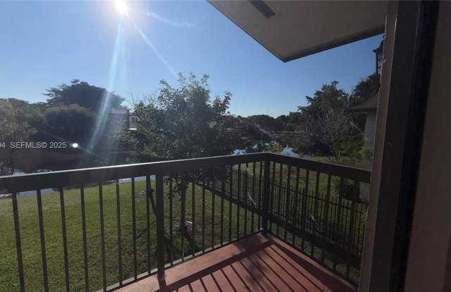 9788 Nob Hill Ct photos photos