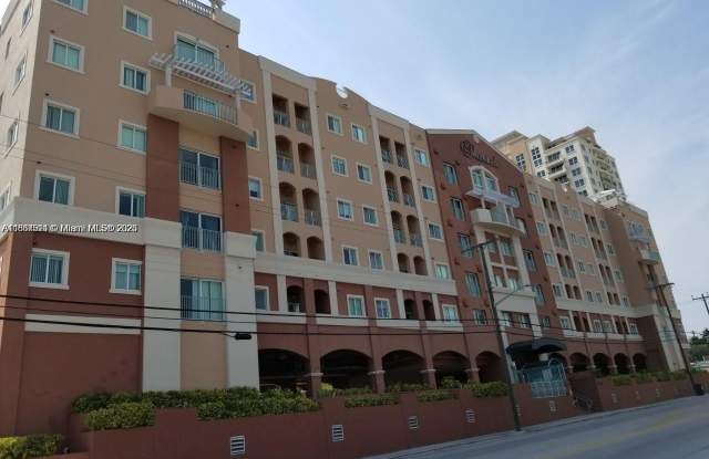 2280 SW 32nd Ave photos photos