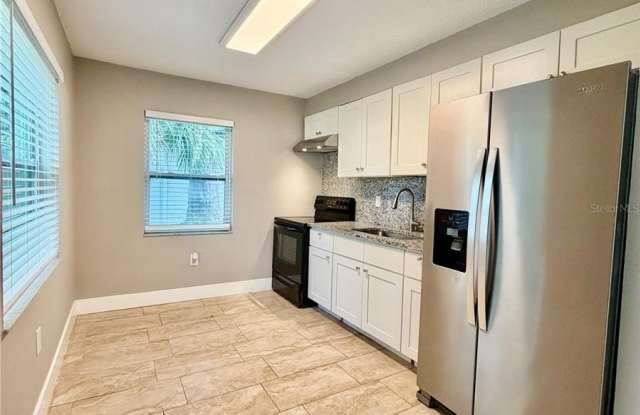 7132 OAKWOOD Drive Gallery 4