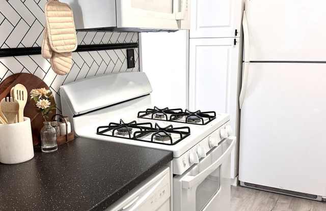 332 SYCAMORE ROAD photos photos