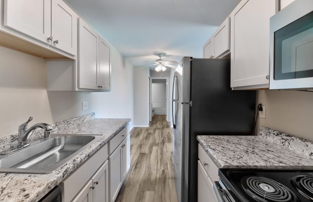 Glen Hills Apartments Gallery 2