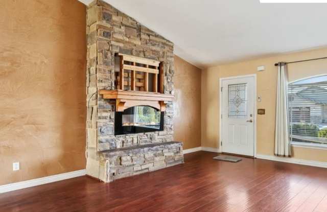 563 Picabo Dr Gallery 2