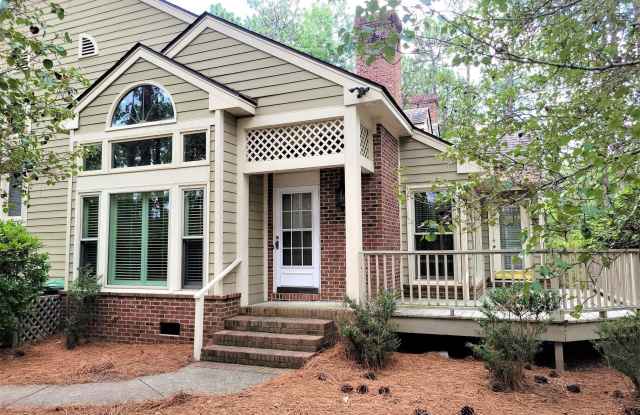 301 Hampton Court - 301 Hampton Drive, Pinehurst, NC 28374