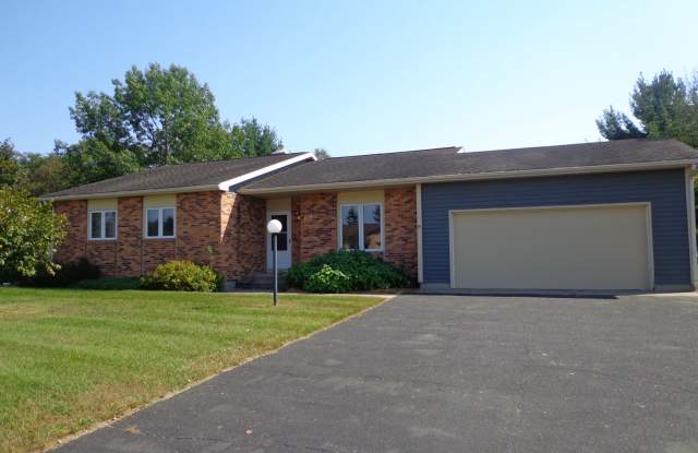 Woodridge Housing - Large 3 and 4 Bedroom Homes in Tomah, WI Gallery 3