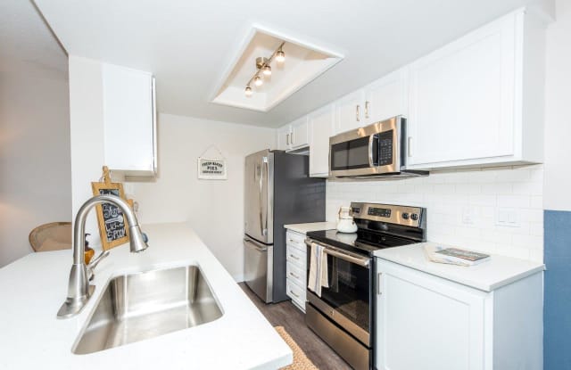 Townhomes with a View Gallery 3