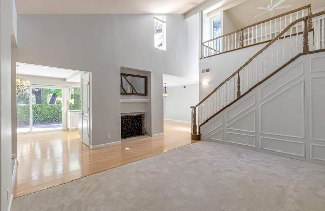 Spacious Willow Glen Home with Two Private Patios! photos photos Spacious Willow Glen Home with Two Private Patios! photos photos