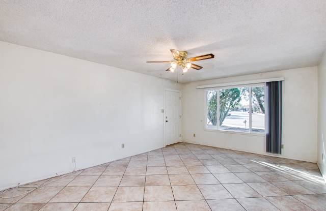 1726 E EL PARQUE Drive Gallery 4