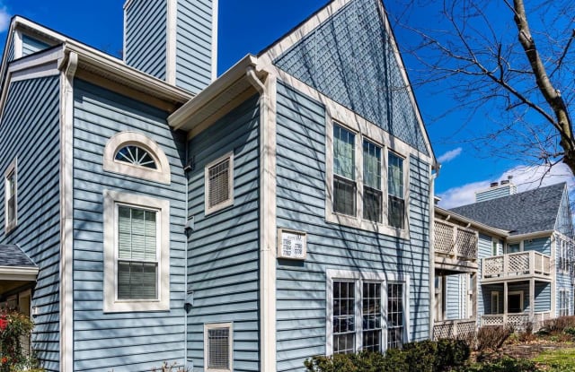 7778 WILLOW POINT DRIVE - 7778 Willow Point Drive, West Falls Church, VA 22042