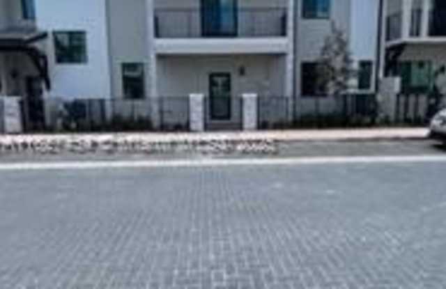 4239 NW 83rd Path photos photos