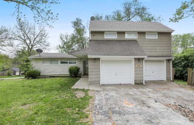 AVAILABLE NOW! 4 Bed 2 Bath Kansas City Home! MOVE IN SPECIAL $1600 photos photos