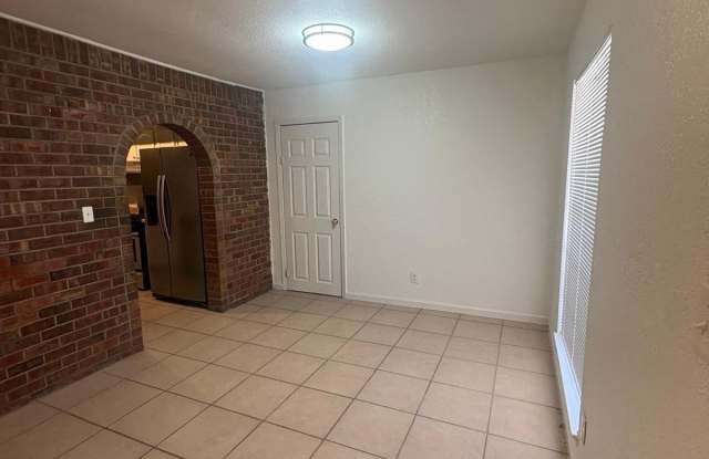 3417 GUTHRIE Street Gallery 4