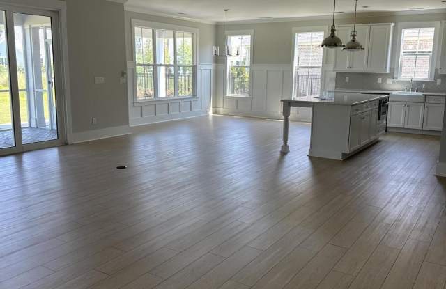 3210 Calusa Cove Gallery 3