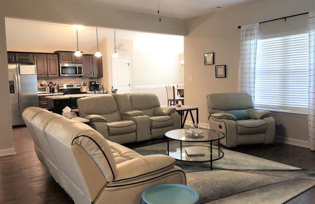 7054 Summerton Drive Gallery 4
