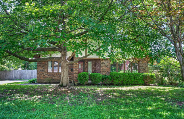 4631 Graceland Avenue photos photos