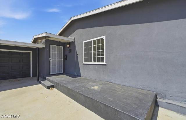 44043 Heaton Avenue Gallery 3