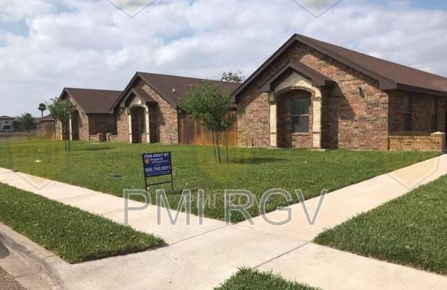 306 W Amy Dr - 306 West Amy Drive, San Juan, TX 78589