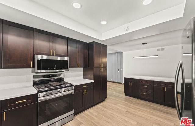 9724 Bothwell Road photos photos