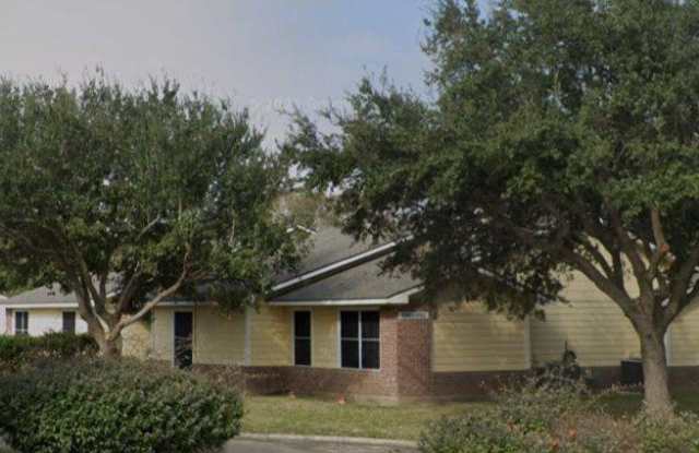 1803 Gray St. Gallery 3