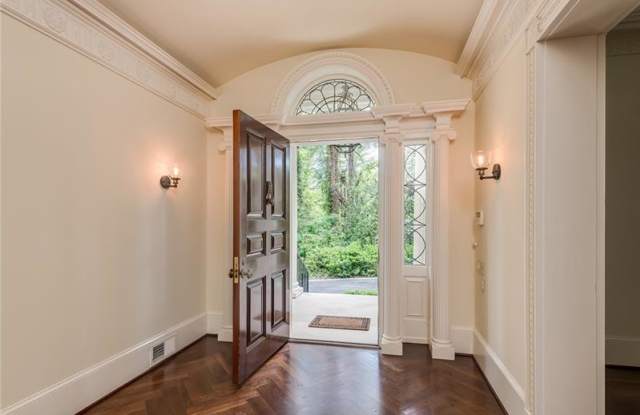 364 Valley Road NW Gallery 3