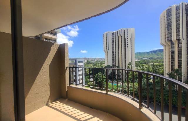 311 Ohua Avenue - 311 ʻŌhua Avenue, Honolulu, HI 96815
