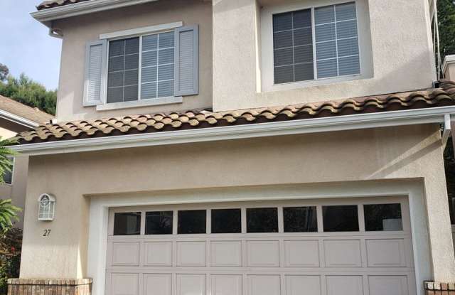 ***COMING SOON***SPACIOUS 4 BEDROOM | 3 BATH TOWNHOUSE WITH CAR GARAGE INCLUDED*** photos photos