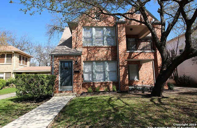 129 E RIDGEWOOD CT photos photos