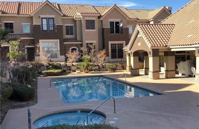 Green Valley Townhouse Gallery 3