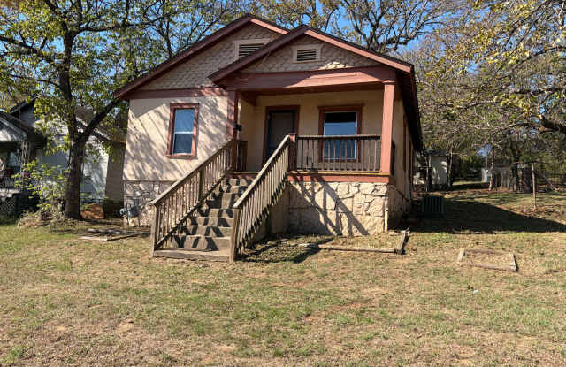 2 Bedroom and 1 Bathroom- Van Buren, Arkansas Gallery 1
