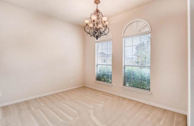 817 Hardwood Drive Gallery 4