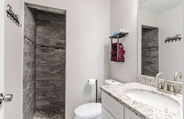 11400 Baggot Avenue photos photos