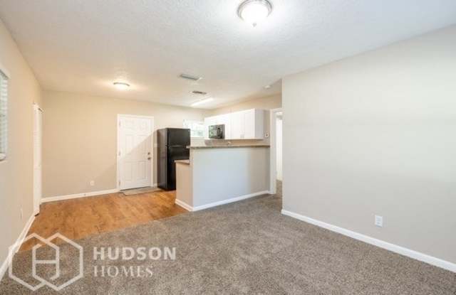 5812 Blackthorn Road Gallery 4