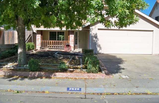 Two Story In East Modesto - 2529 Black Walnut Drive, Modesto, CA 95355