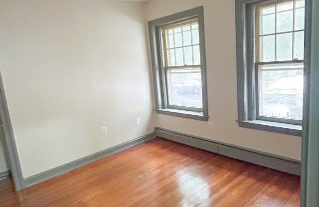 928 Asylum Ave photos photos