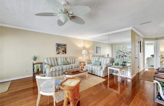 78 Royal Oak Drive unit: 206 Gallery 4