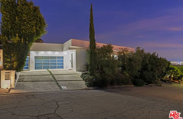 1506 Blue Jay Way - 1506 Blue Jay Way, Los Angeles, CA 90069